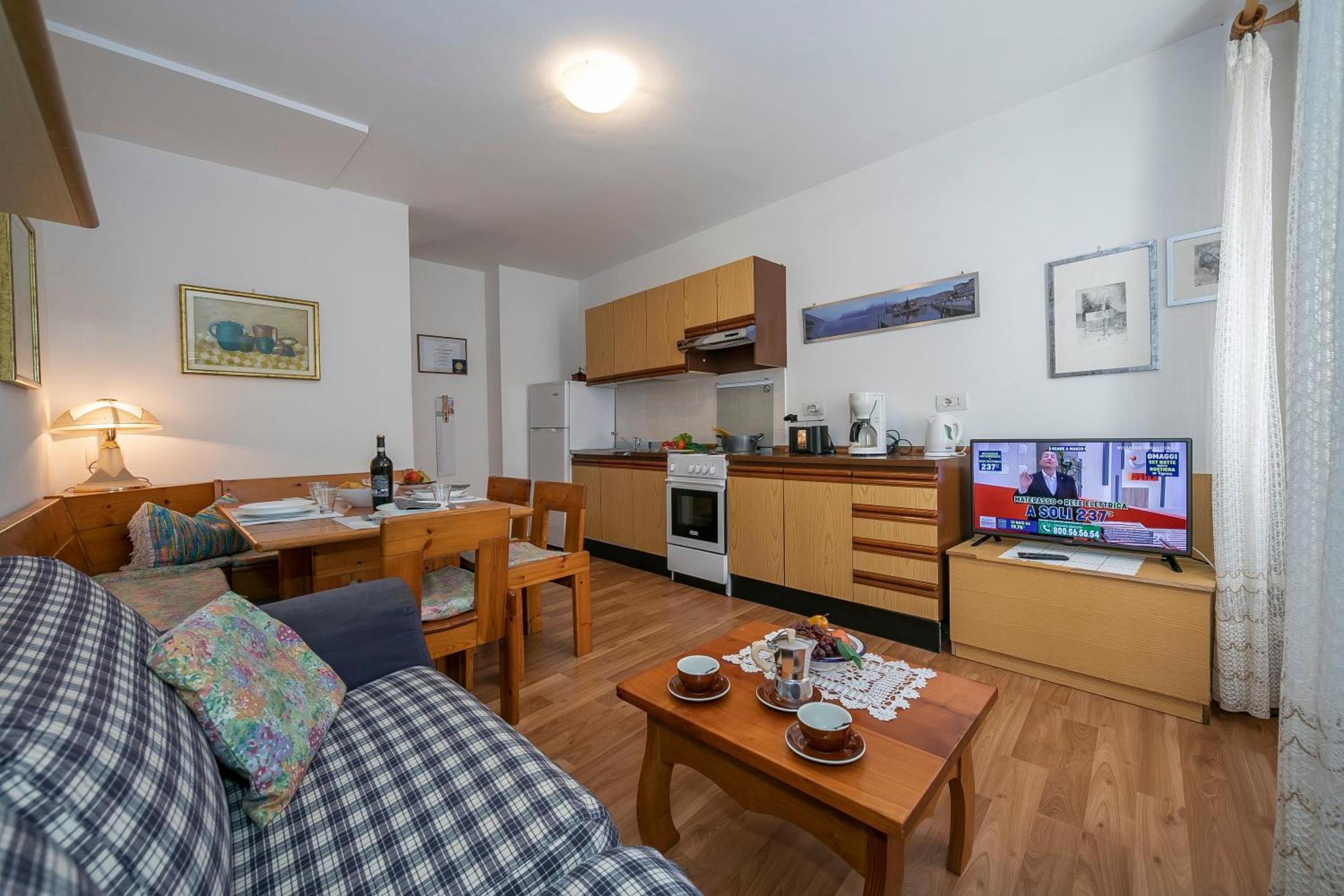 Appartamento Miorelli Torbole Sul Garda Εξωτερικό φωτογραφία